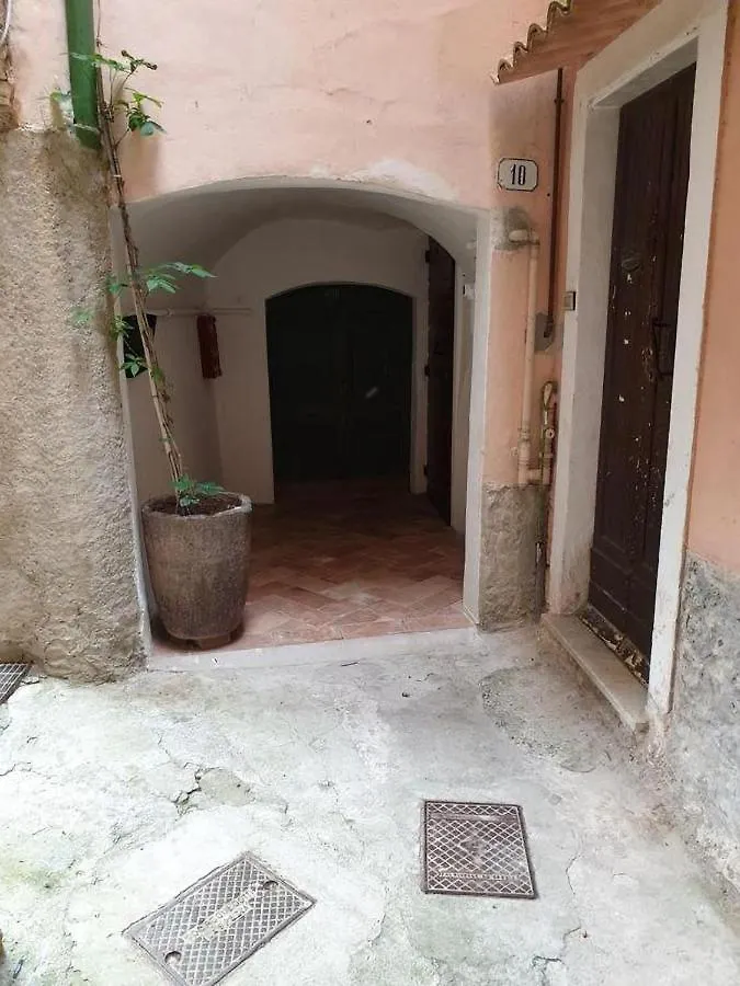 La Casetta Della Rina Lerici 0*,